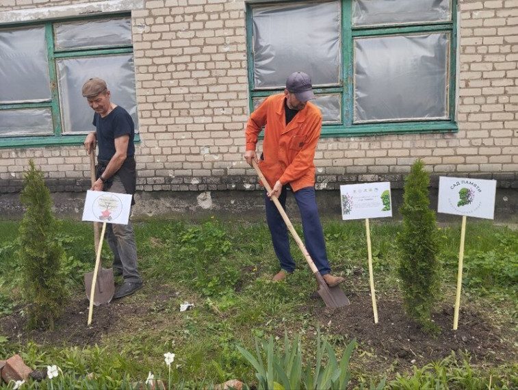 В нашей школе прошел субботник.